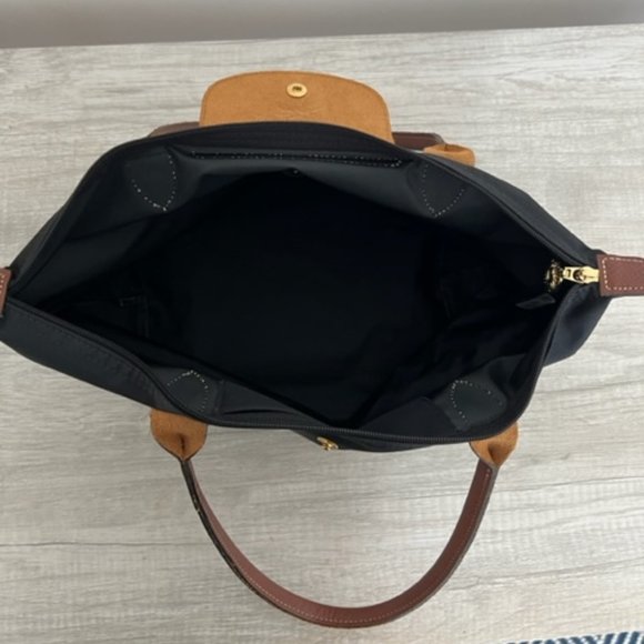 Longchamp Medium Pliage Nylon Shoulder Tote - Picture 4 of 11